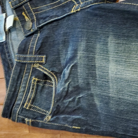 Seven7 Denim Capris with Skull Head - Picture 7 of 16